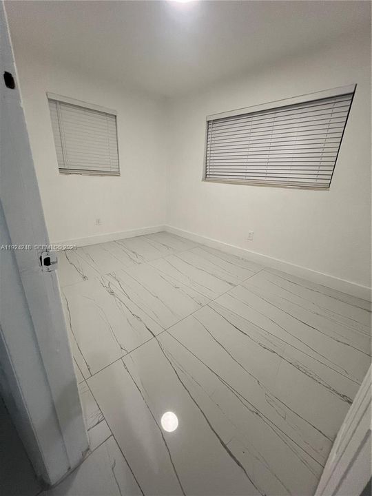 En Venta: $575,000 (2 camas, 1 baños, 1336 Pies cuadrados)