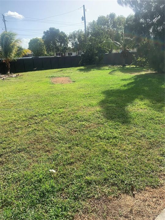 For Rent: $2,020 (2 beds, 1 baths, 2473 Square Feet)