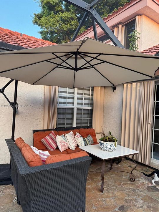 待售: $772,000 (3 贝兹, 2 浴室, 2186 平方英尺)