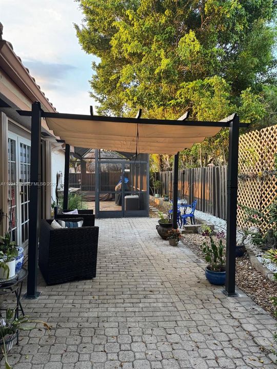 待售: $772,000 (3 贝兹, 2 浴室, 2186 平方英尺)