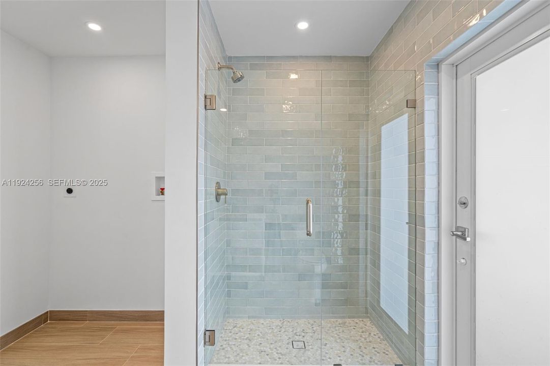 待售: $1,219,900 (3 贝兹, 3 浴室, 1703 平方英尺)