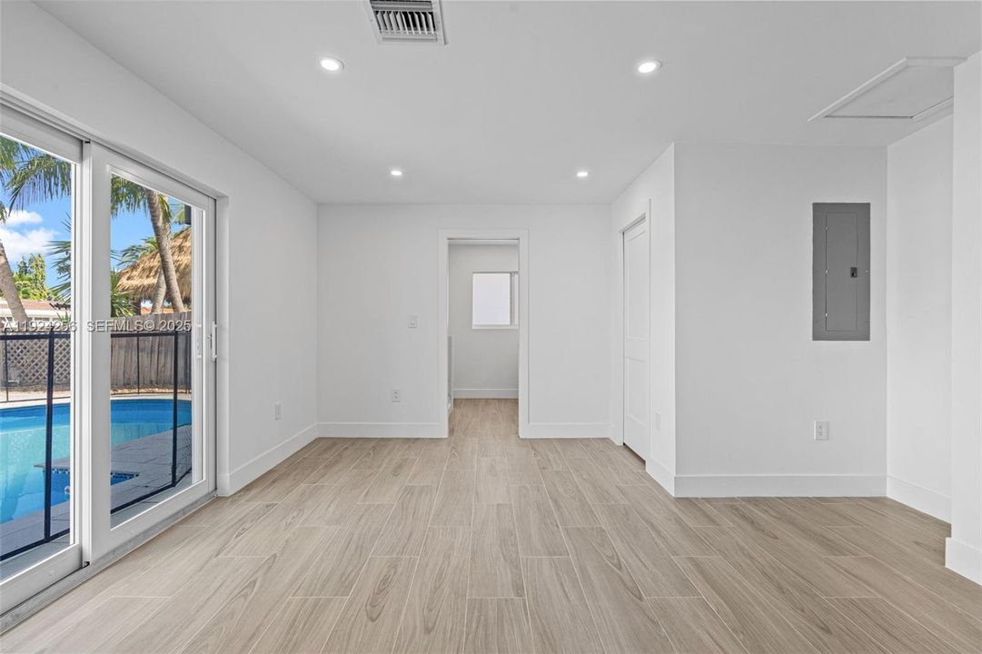 待售: $1,219,900 (3 贝兹, 3 浴室, 1703 平方英尺)