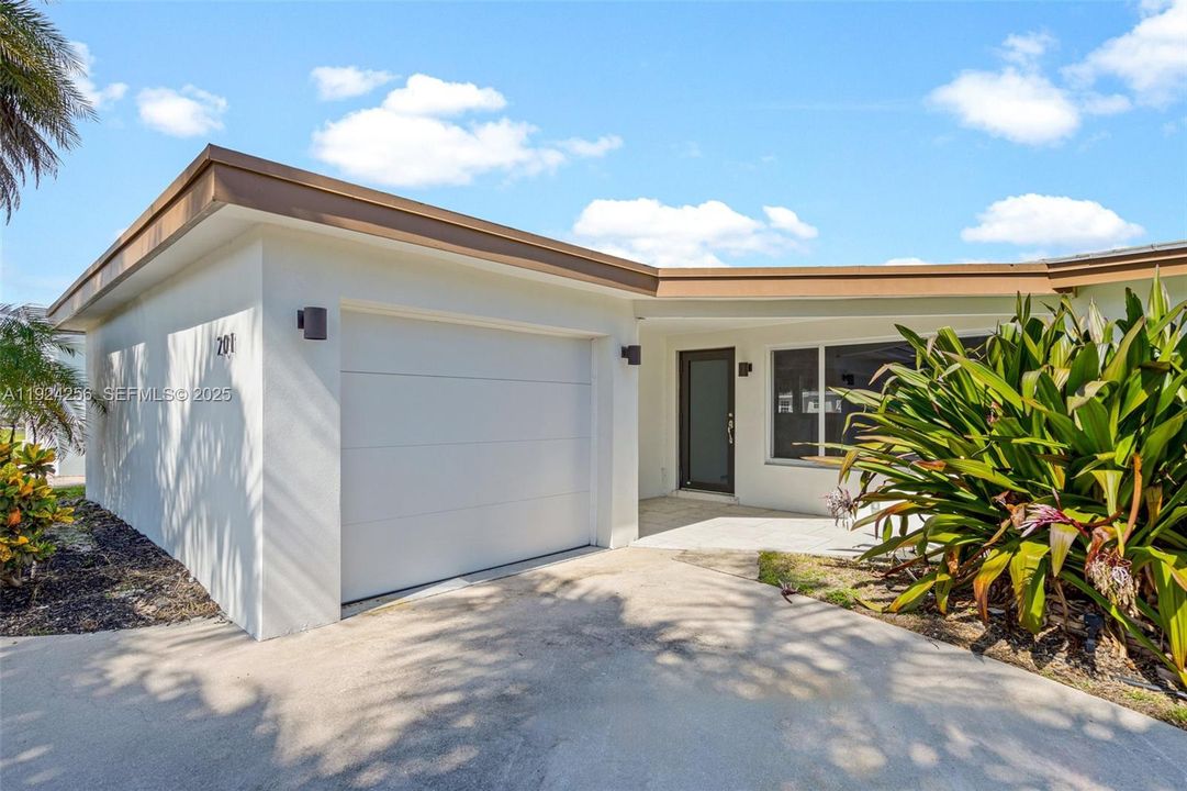 待售: $1,219,900 (3 贝兹, 3 浴室, 1703 平方英尺)