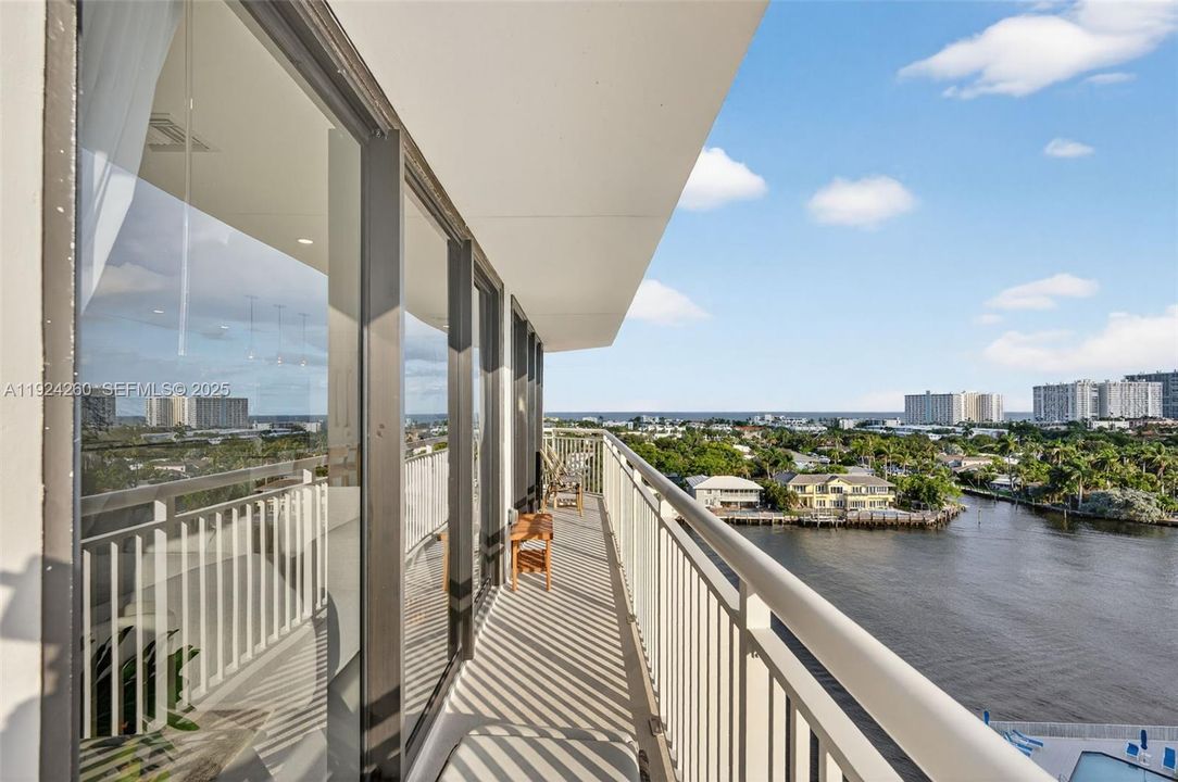 待售: $879,000 (2 贝兹, 2 浴室, 1567 平方英尺)