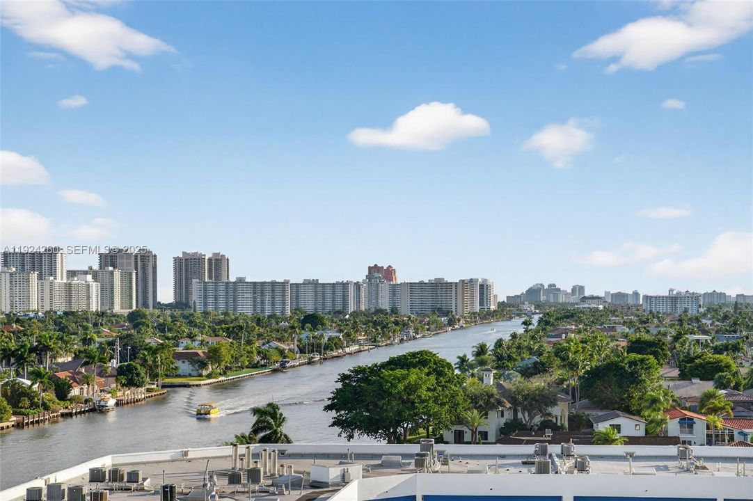 待售: $879,000 (2 贝兹, 2 浴室, 1567 平方英尺)