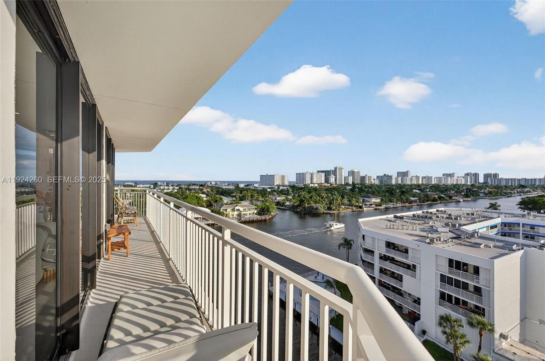 待售: $879,000 (2 贝兹, 2 浴室, 1567 平方英尺)