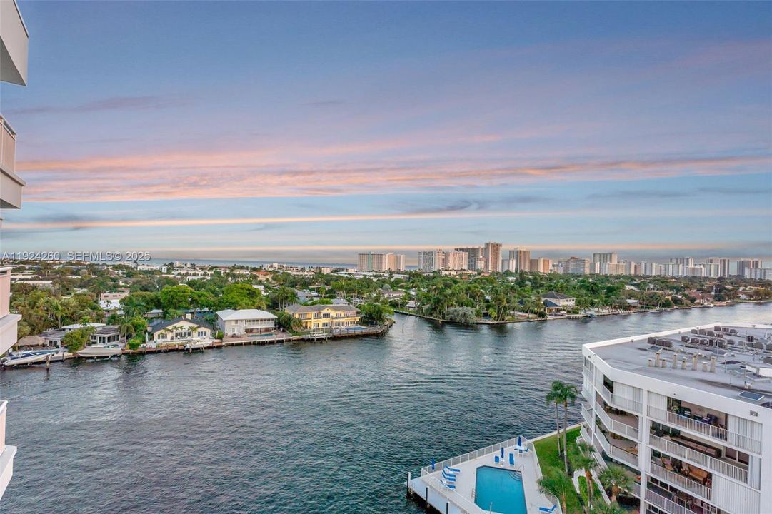 待售: $879,000 (2 贝兹, 2 浴室, 1567 平方英尺)