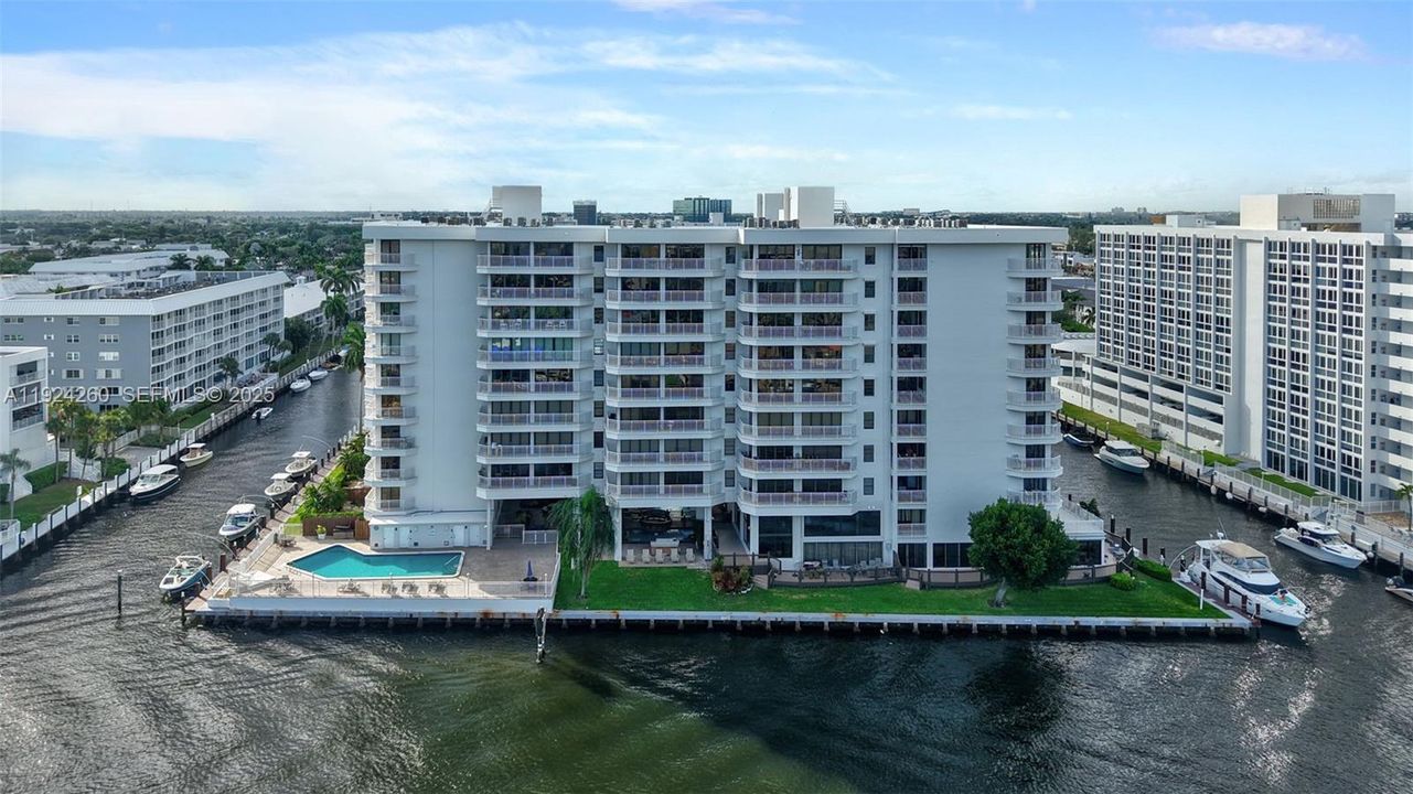 待售: $879,000 (2 贝兹, 2 浴室, 1567 平方英尺)