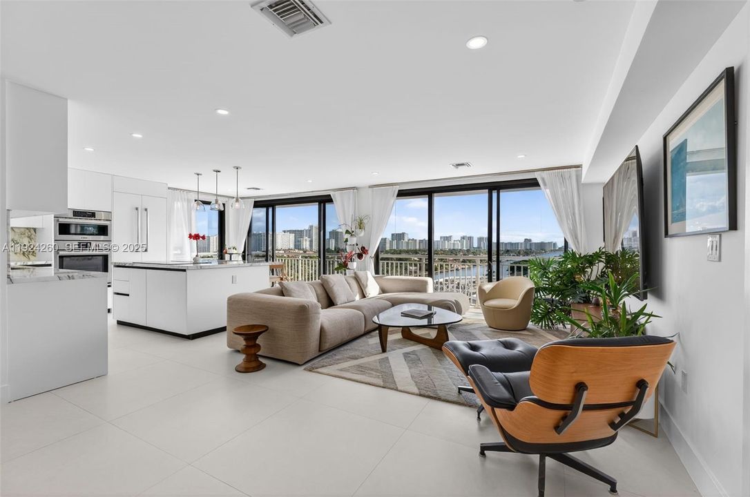 待售: $879,000 (2 贝兹, 2 浴室, 1567 平方英尺)