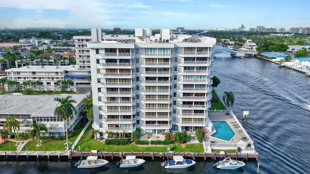 待售: $879,000 (2 贝兹, 2 浴室, 1567 平方英尺)