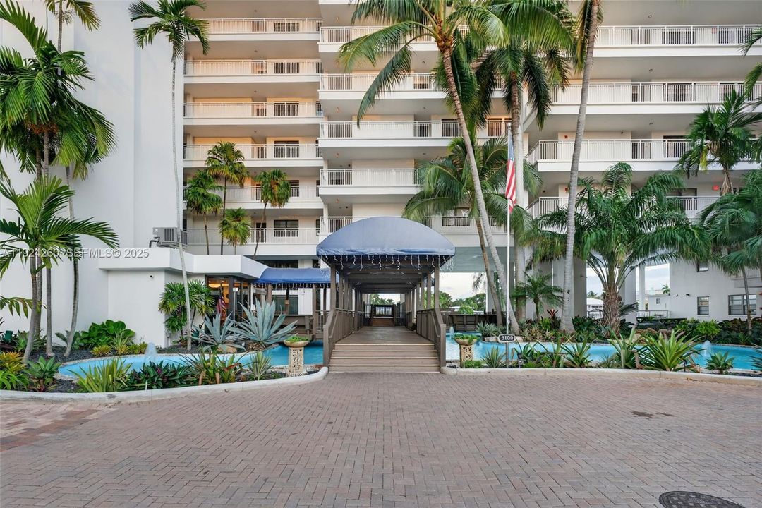 待售: $879,000 (2 贝兹, 2 浴室, 1567 平方英尺)