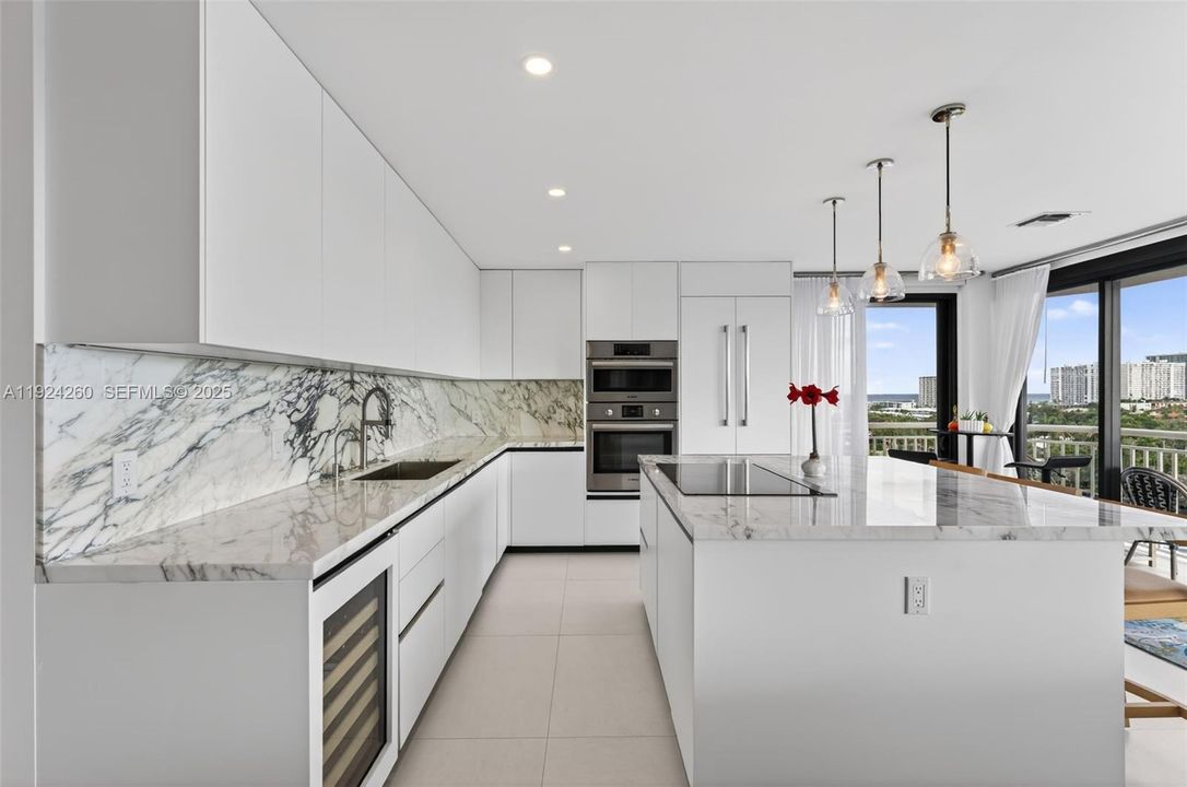 待售: $879,000 (2 贝兹, 2 浴室, 1567 平方英尺)