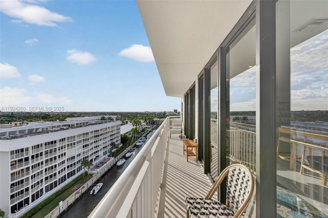 待售: $879,000 (2 贝兹, 2 浴室, 1567 平方英尺)