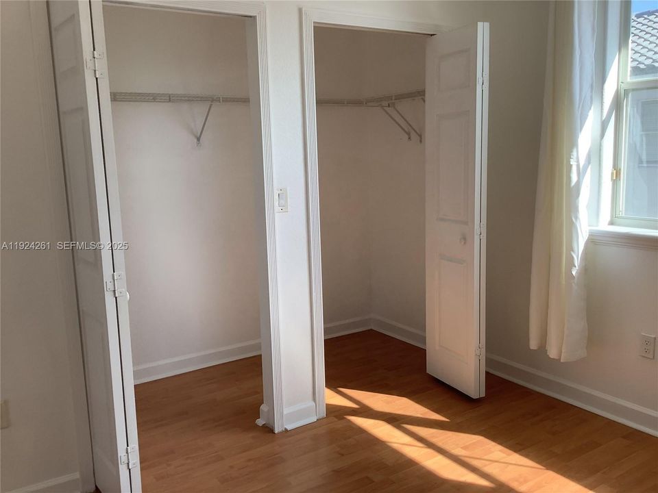 For Rent: $2,790 (2 beds, 2 baths, 1328 Square Feet)