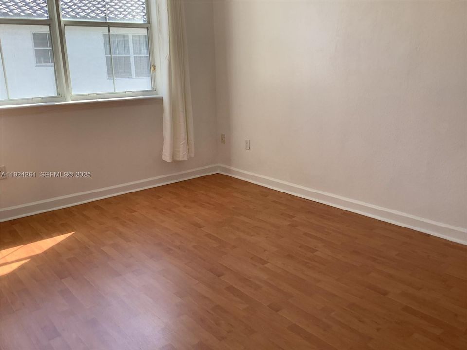 For Rent: $2,790 (2 beds, 2 baths, 1328 Square Feet)