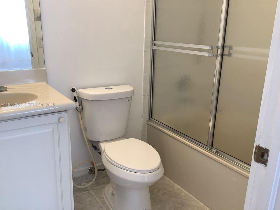 For Rent: $2,790 (2 beds, 2 baths, 1328 Square Feet)