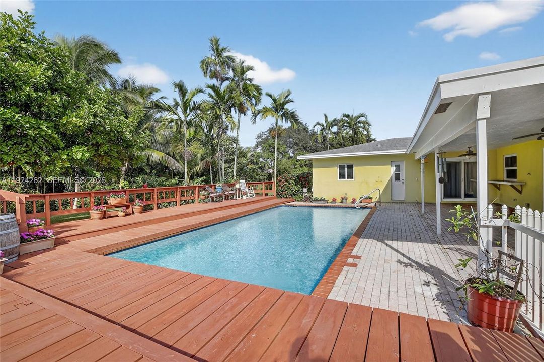 For Sale: $859,000 (4 beds, 2 baths, 2226 Square Feet)