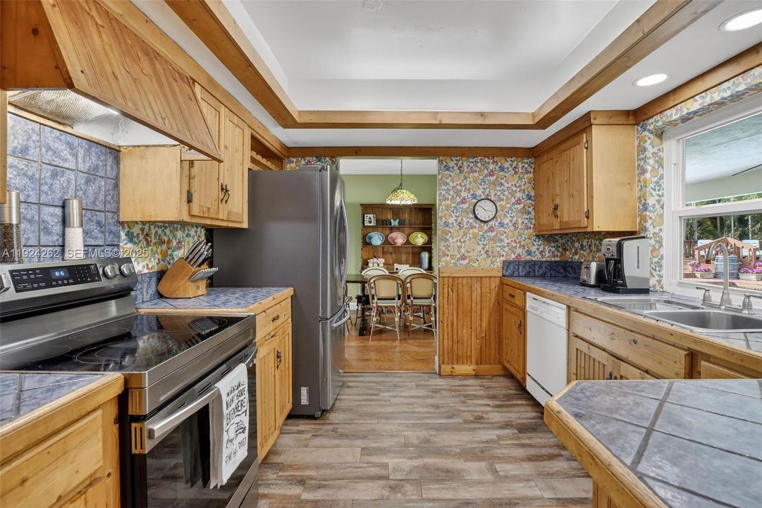 For Sale: $859,000 (4 beds, 2 baths, 2226 Square Feet)