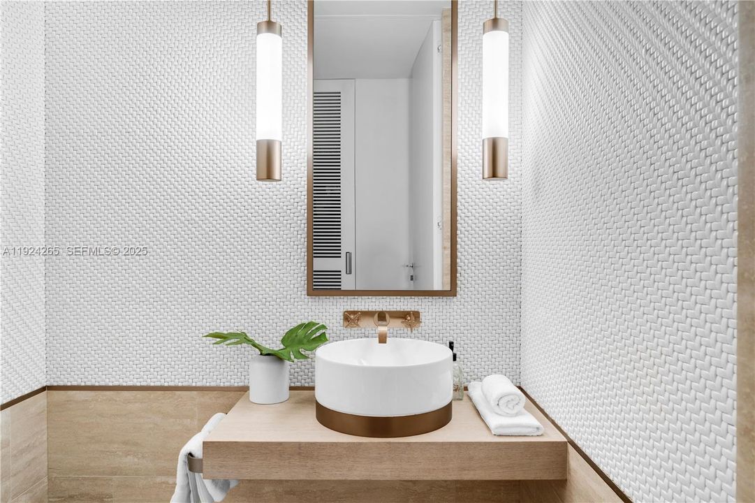 На продажу: $13,500,000 (3 спален, 3 ванн, 3136 Квадратных фут)