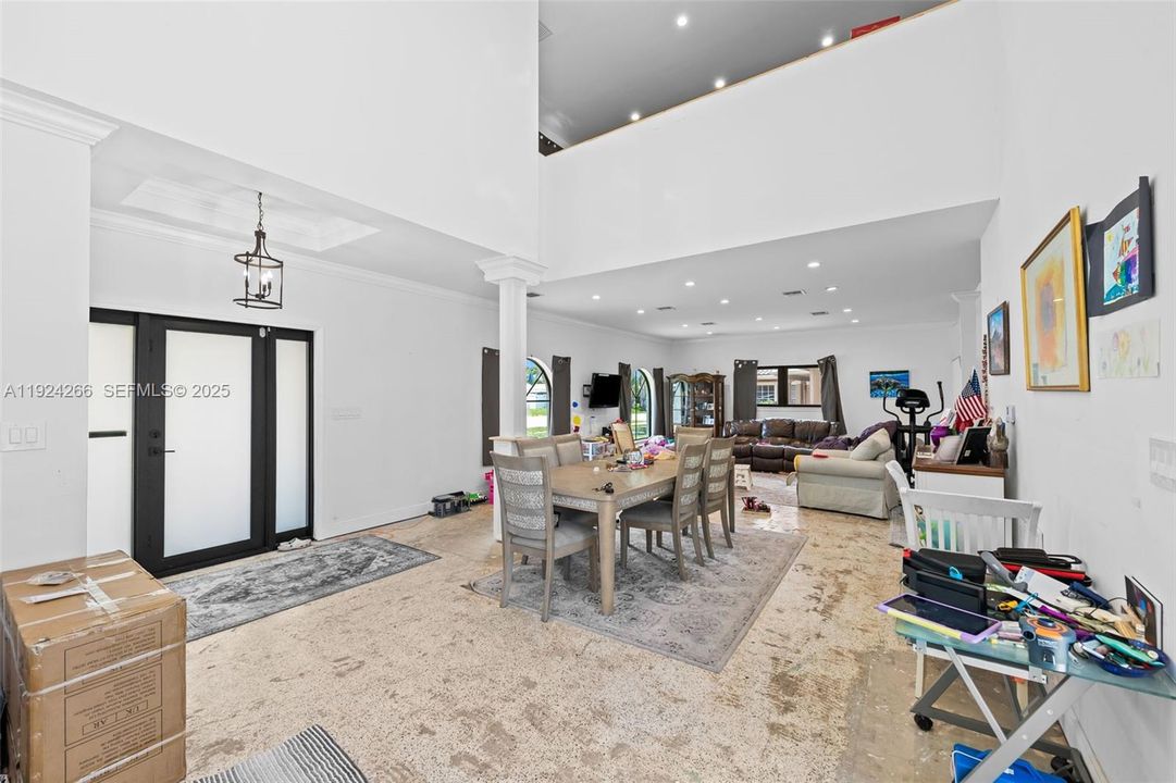 For Sale: $1,625,496 (6 beds, 4 baths, 4447 Square Feet)