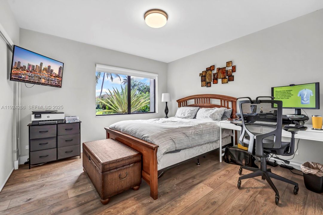 В аренду: $11,500 (5 спален, 4 ванн, 3453 Квадратных фут)