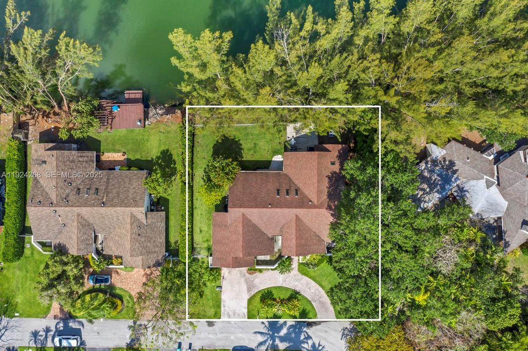 В аренду: $11,500 (5 спален, 4 ванн, 3453 Квадратных фут)