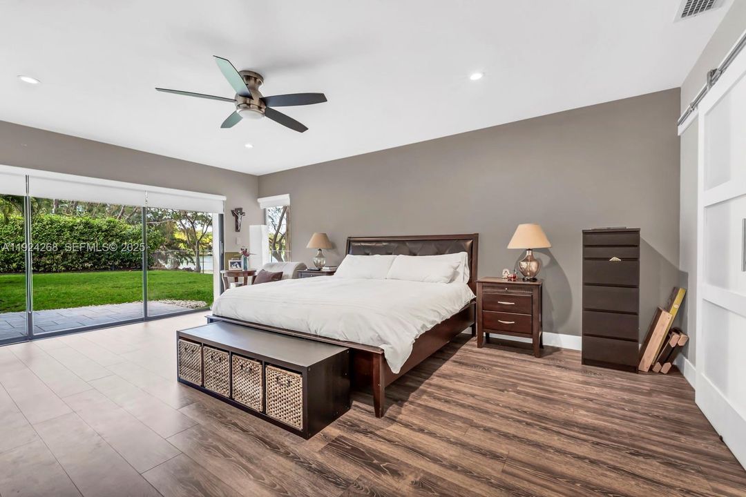 В аренду: $11,500 (5 спален, 4 ванн, 3453 Квадратных фут)