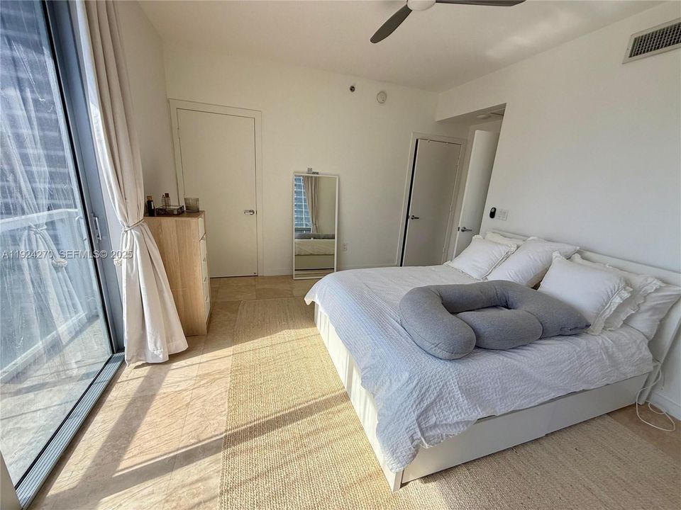 В аренду: $3,500 (2 спален, 2 ванн, 1088 Квадратных фут)