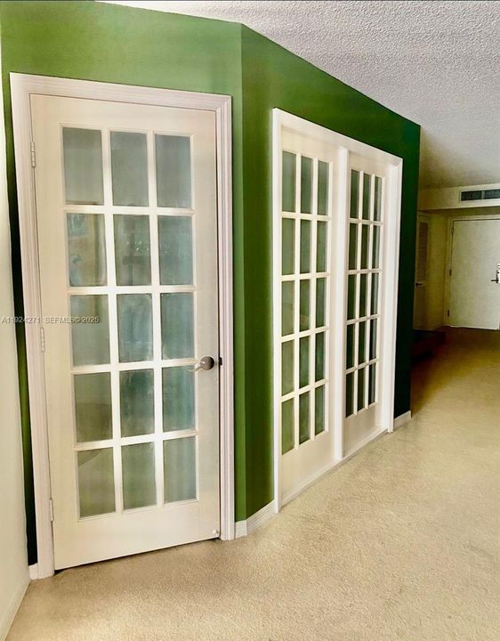 For Sale: $3,500 (1 beds, 2 baths, 1371 Square Feet)