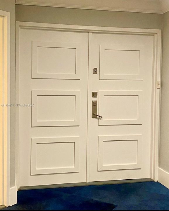 For Sale: $3,500 (1 beds, 2 baths, 1371 Square Feet)