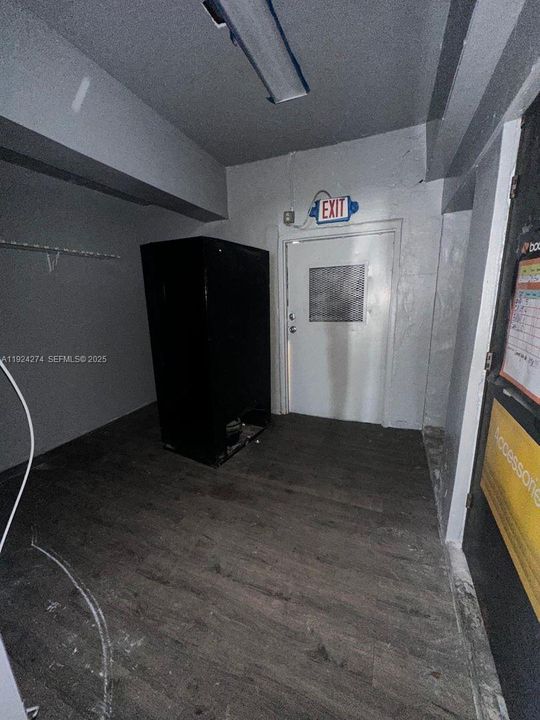 В аренду: $3,000 (0 спален, 0 ванн, 0 Квадратных фут)