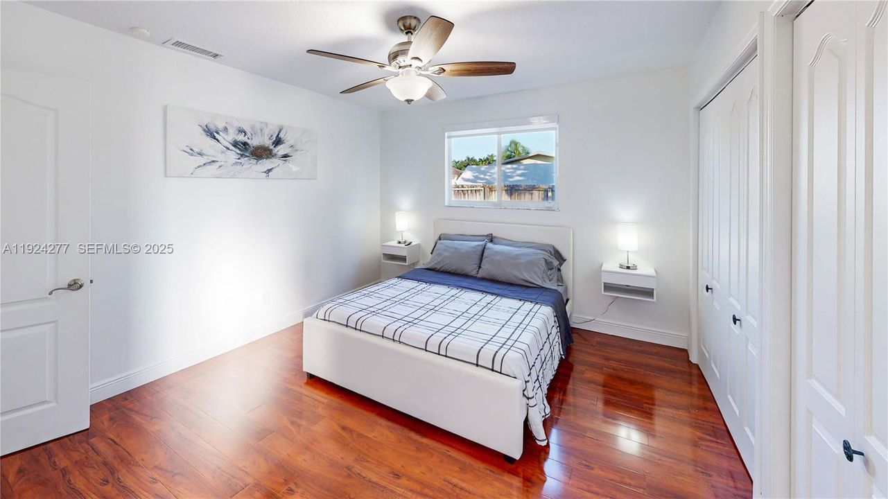 На продажу: $699,900 (4 спален, 2 ванн, 1664 Квадратных фут)