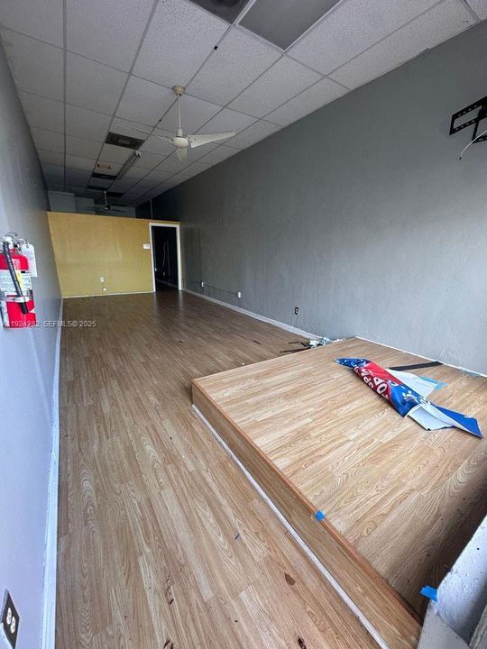 В аренду: $3,000 (0 спален, 0 ванн, 0 Квадратных фут)