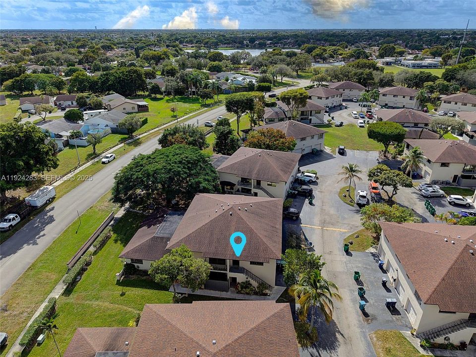 For Sale: $390,000 (2 beds, 2 baths, 1057 Square Feet)