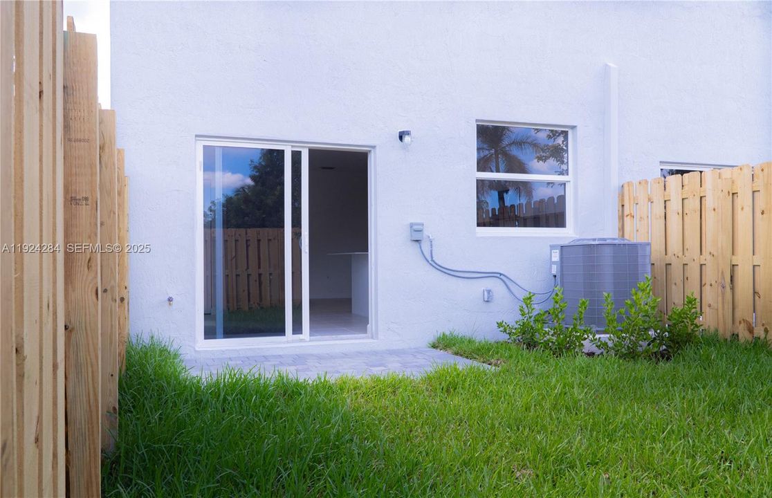 For Rent: $2,650 (3 beds, 3 baths, 0 Square Feet)