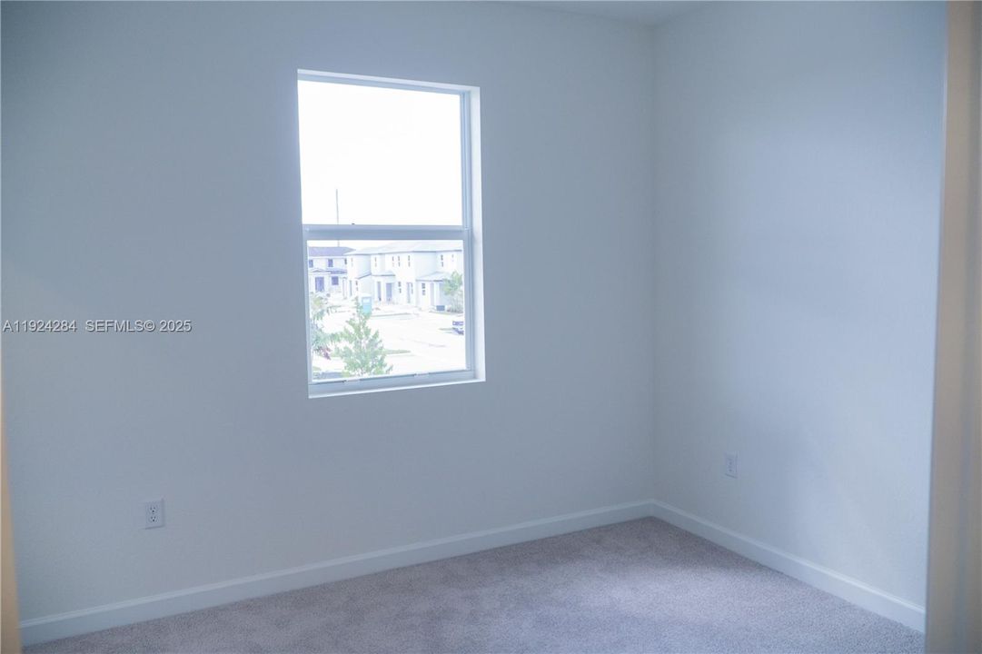 For Rent: $2,650 (3 beds, 3 baths, 0 Square Feet)