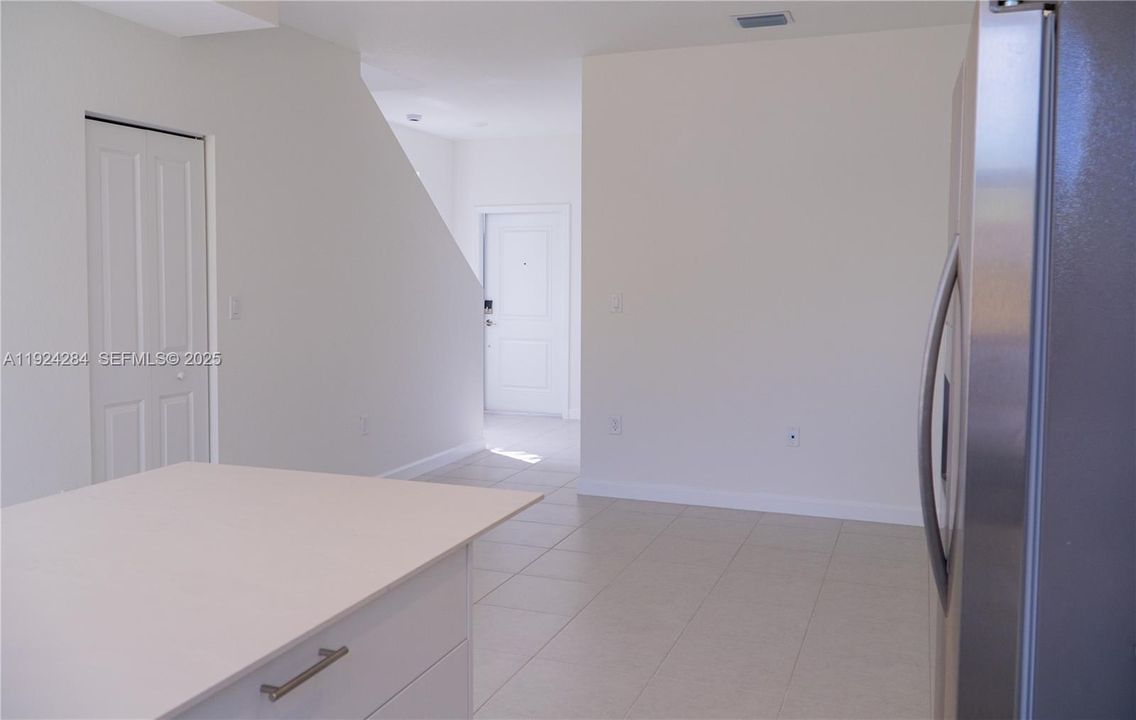 For Rent: $2,650 (3 beds, 3 baths, 0 Square Feet)