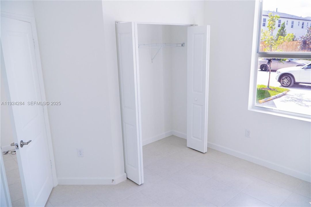 For Rent: $2,650 (3 beds, 3 baths, 0 Square Feet)