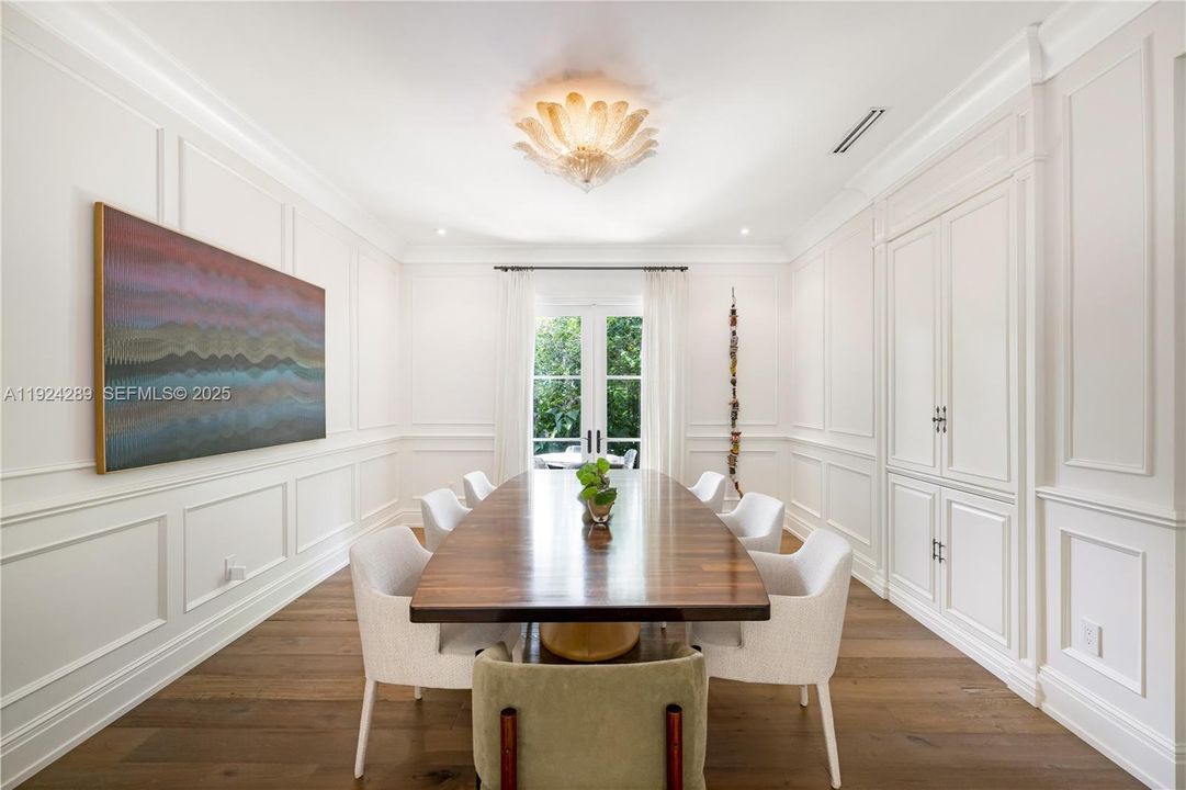 For Sale: $7,500,000 (5 beds, 4 baths, 4494 Square Feet)