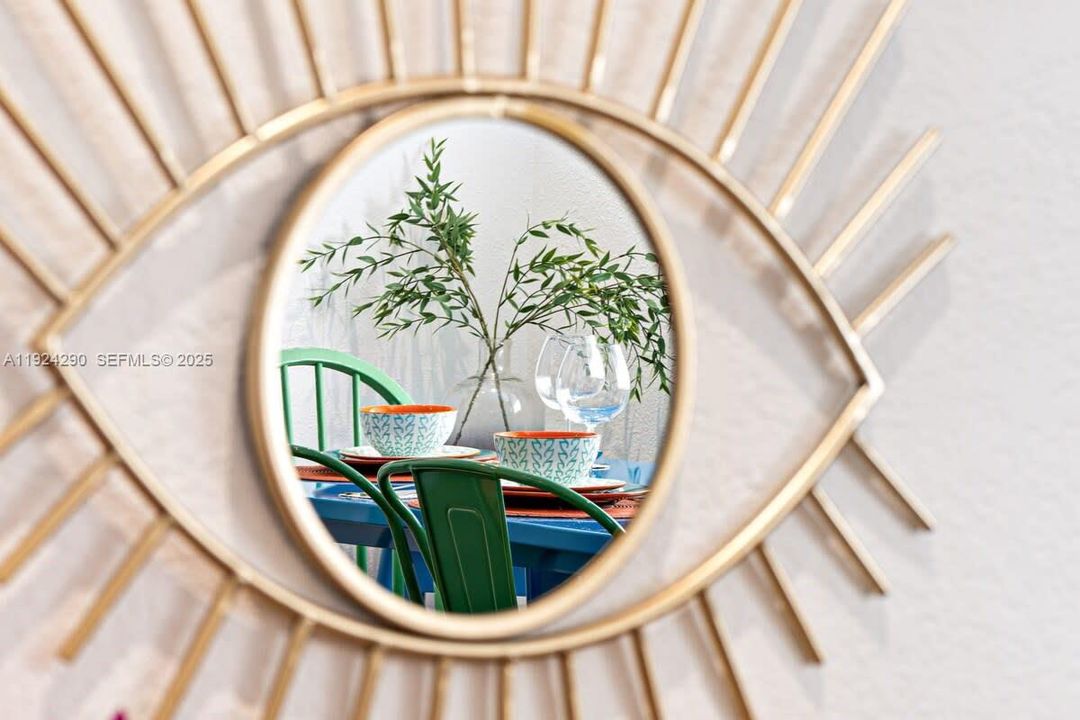 For Rent: $2,725 (2 beds, 1 baths, 500 Square Feet)