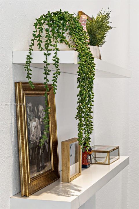 For Rent: $2,725 (2 beds, 1 baths, 500 Square Feet)