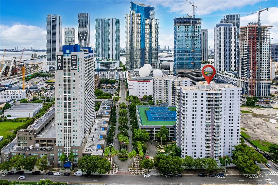 Easy access to Bayfront Park