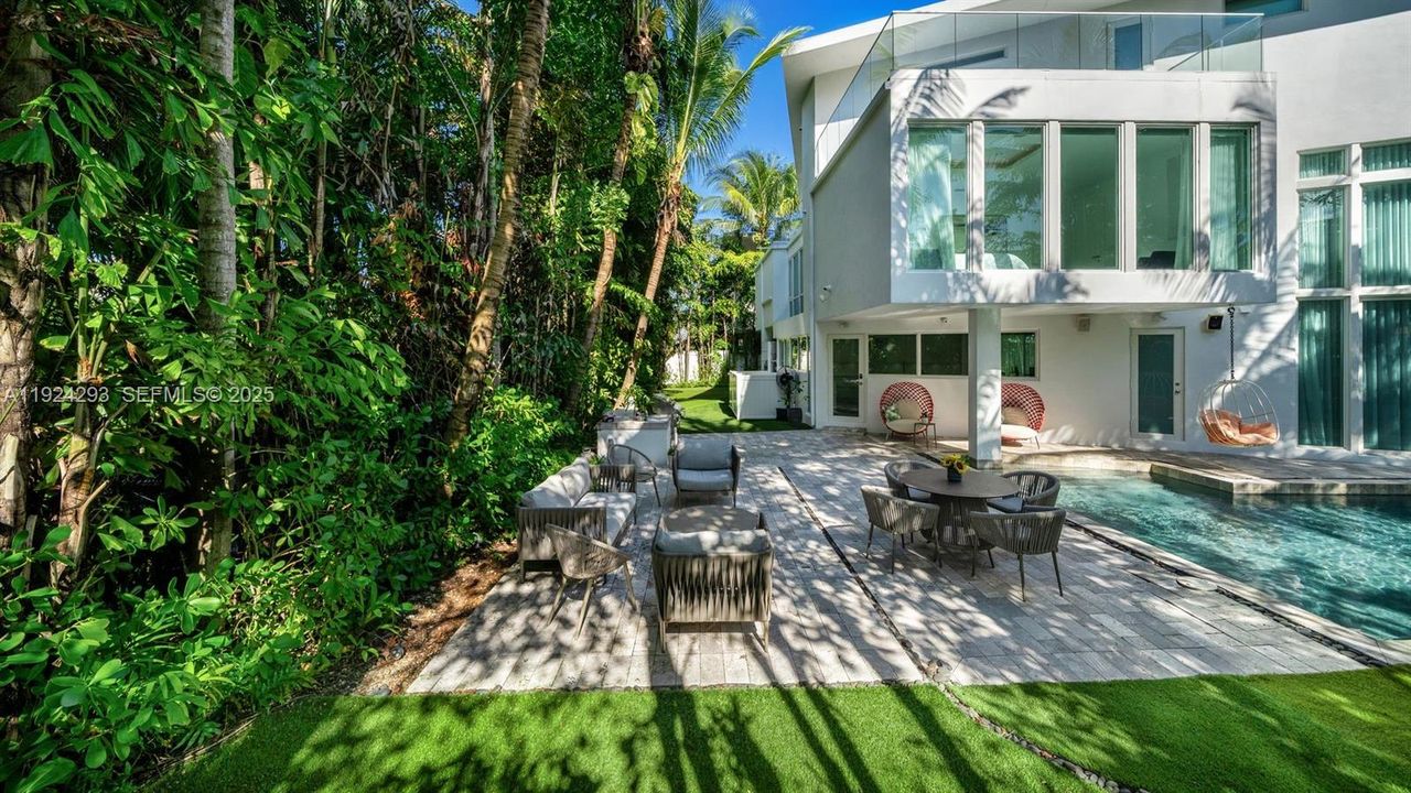 En Venta: $7,995,000 (6 camas, 7 baños, 7249 Pies cuadrados)