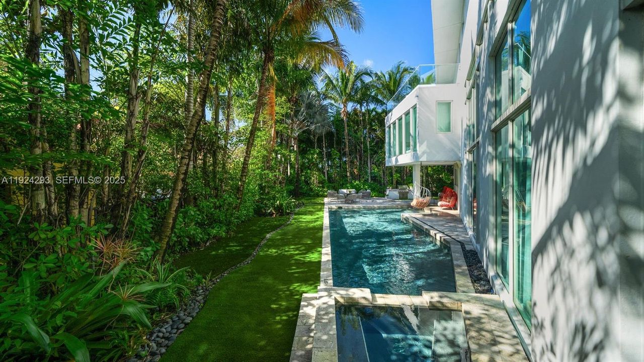 En Venta: $7,995,000 (6 camas, 7 baños, 7249 Pies cuadrados)