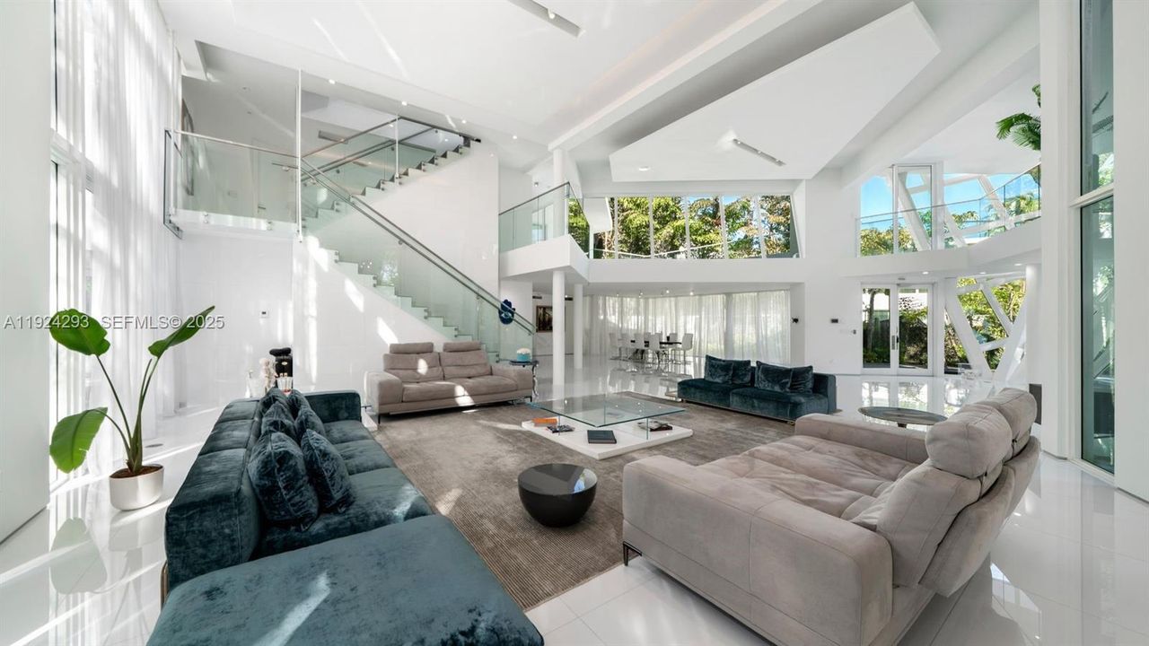 En Venta: $7,995,000 (6 camas, 7 baños, 7249 Pies cuadrados)