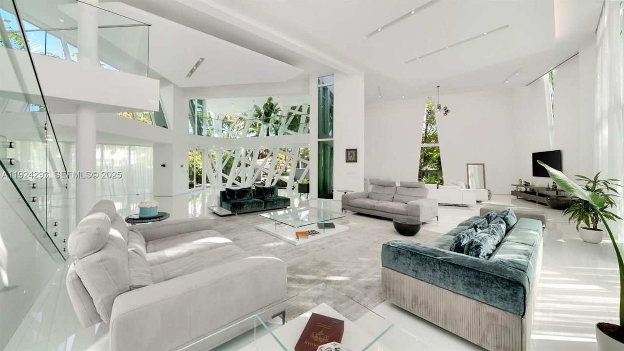 En Venta: $7,995,000 (6 camas, 7 baños, 7249 Pies cuadrados)