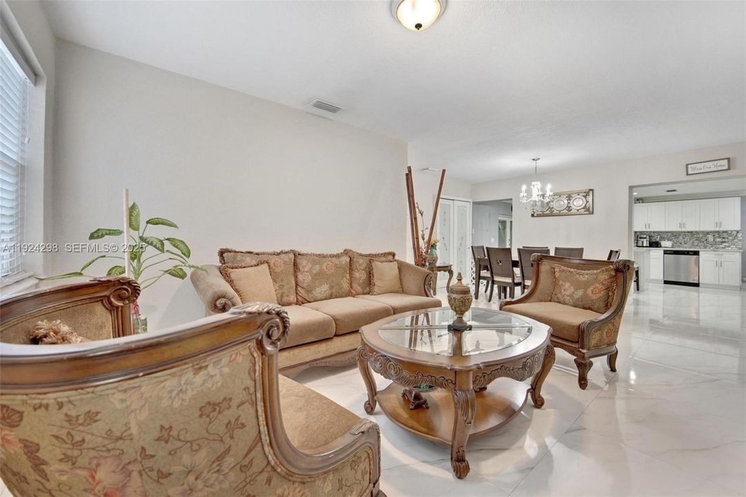 For Sale: $749,000 (3 beds, 2 baths, 1653 Square Feet)