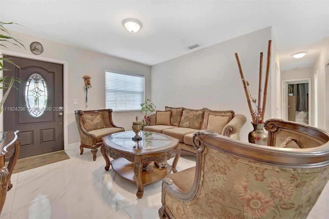 For Sale: $749,000 (3 beds, 2 baths, 1653 Square Feet)