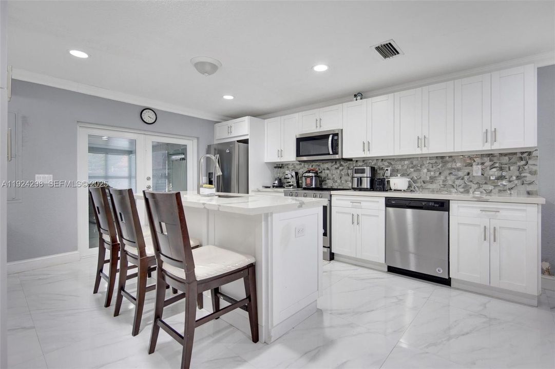 For Sale: $749,000 (3 beds, 2 baths, 1653 Square Feet)