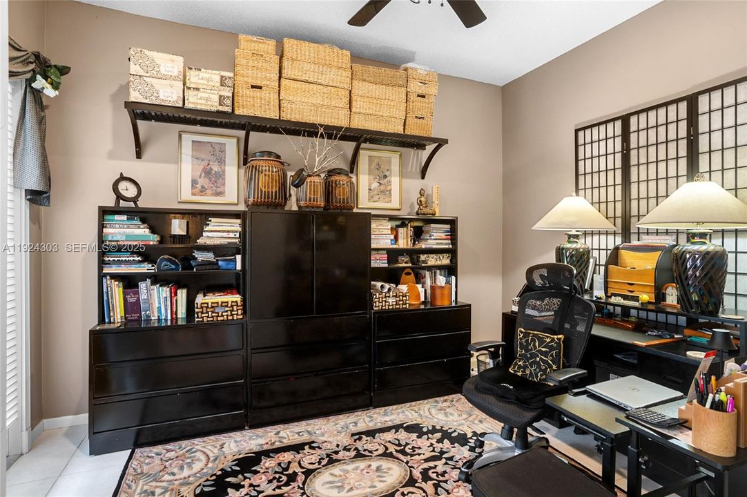 For Sale: $499,900 (2 beds, 2 baths, 2299 Square Feet)